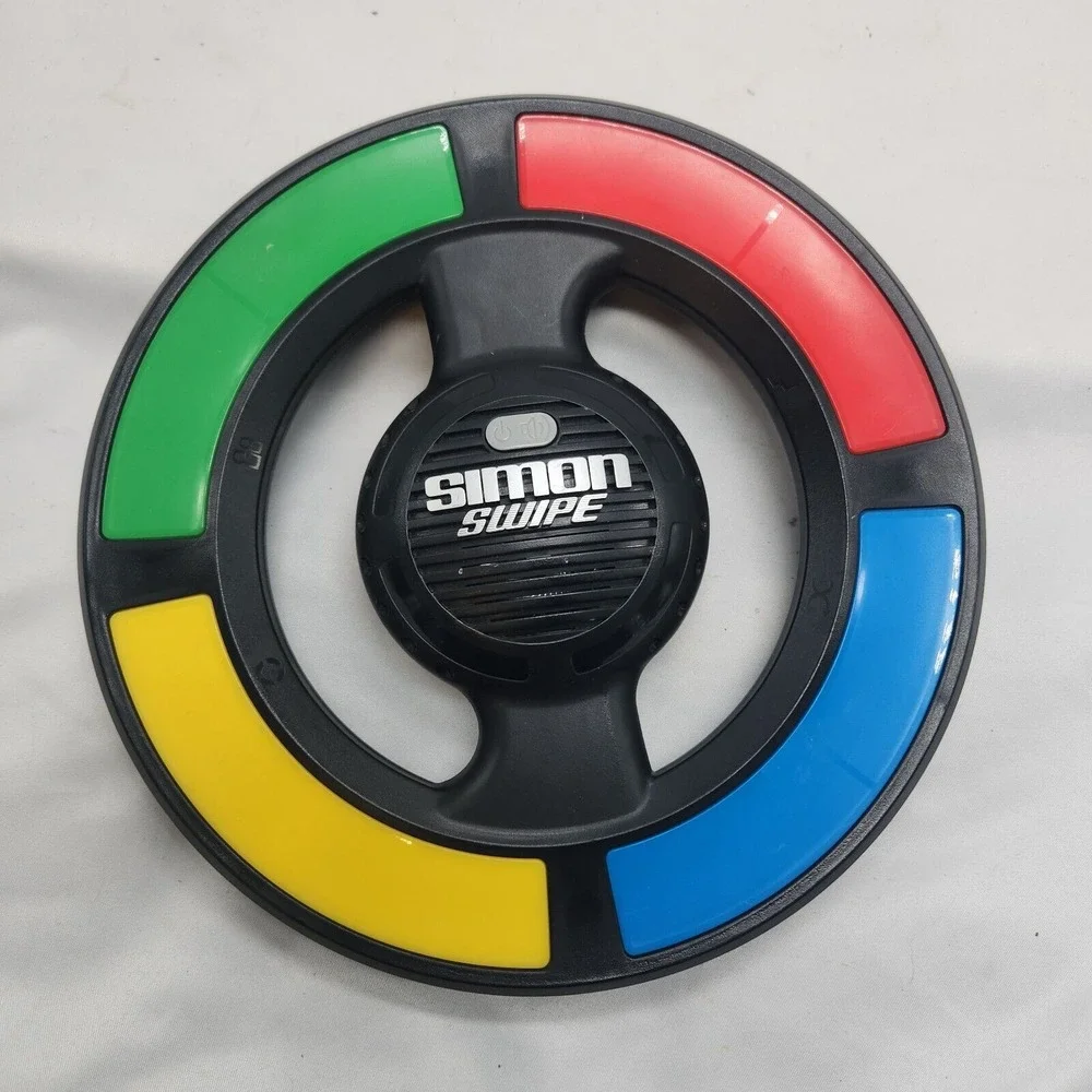 Simon Says‎ Swipe Electronic Handheld Memory Game Toy Hasbro Tested